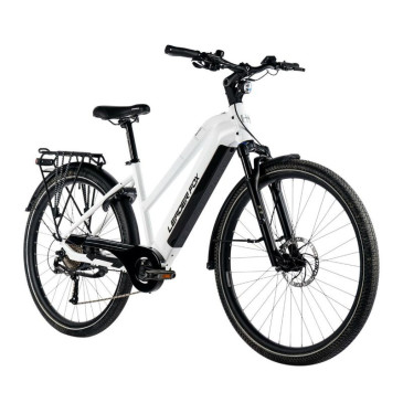 VELO ELECTRIQUE/VAE CITY 29 LEADER FOX SANDY 2024 FEMME BLANC BRILLANT 9V MOTEUR ROUE AR BAFANG 36V 45Nm BATTERIE 20Ah (16,5'' - H43cm - TAILLE S - POUR ADULTE DE 158cm à 168cm) 8592826042668