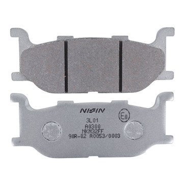 PLAQUETTE DE FREIN NISSIN POUR YAMAHA 500 TMAX 2001>2003 AV, 900 XJ S DIVERSION 1995>2003 AV, 1300 STRYKER 2011> AV, 950 XV BOLT 2014> AV, 400 MAJESY 2004> AV (2P-233NS) (SEMI METAL) 4044079100694