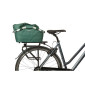 PANIER ARRIERE TOILE BASIL FLAIR 22L GRIS CLAIR AVEC ANSE FIXATION CLIP AUTOMATIQUE SUR PORTE BAGAGE SYSTEME MIK - Commander 157030 - (SI PAS FOURNI SUR LE VELO, Ajouter 155681) 8715019113468